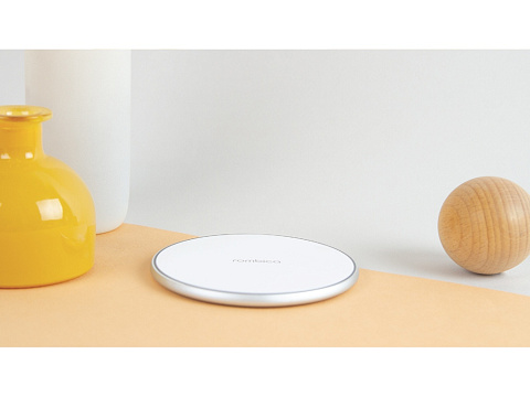 Беспроводное зарядное устройство Rombica  NEO Core Quick c быстрой зарядкой, белый (с лого) (Р) - рис 5.