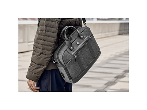 Портфель VICTORINOX Architecture Urban2 15" Briefcase 15'', серый, полиэстер/кожа, 42x13x31 см, 16 л - рис 10.