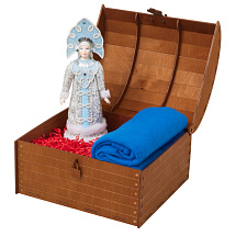 Подарочный набор: кукла фарфоровая, плед флисовый, голубой/синий