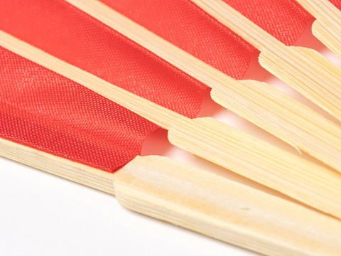 Веер LIDA, красный - рис 3.